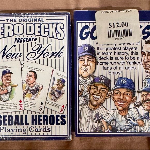 New York Yankees Memorabilia Lot Ltd Edition Baseball, Snoopy Pez, cards, flip - Picture 11 of 16